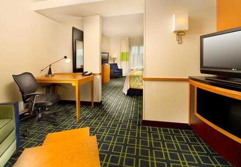 Fairfield Inn And Suites Cleveland Zimmer foto