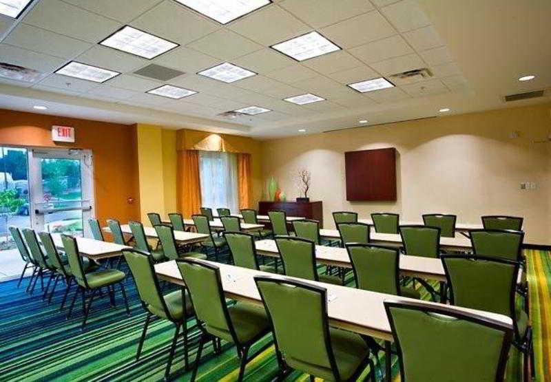 Fairfield Inn And Suites Cleveland Einrichtungen foto