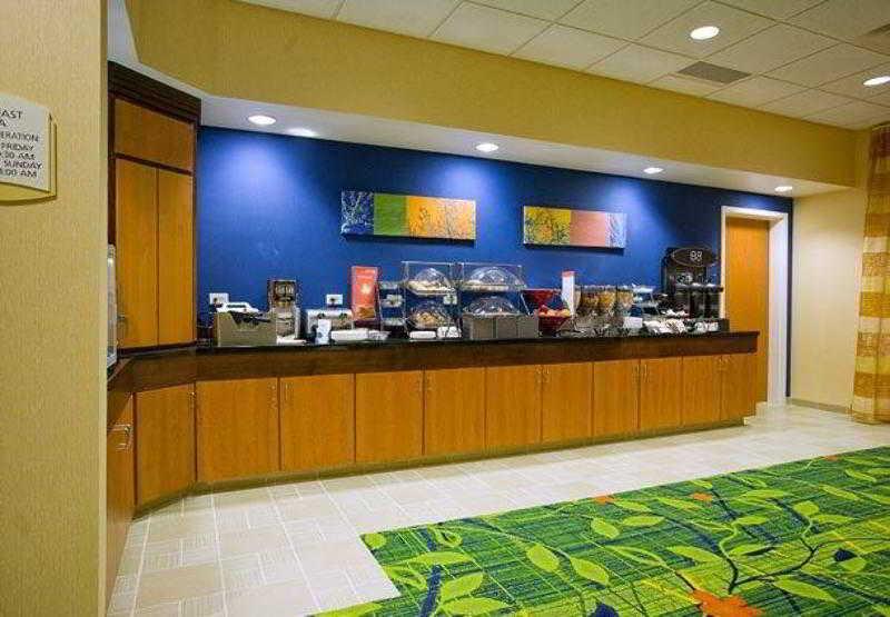 Fairfield Inn And Suites Cleveland Restaurant foto